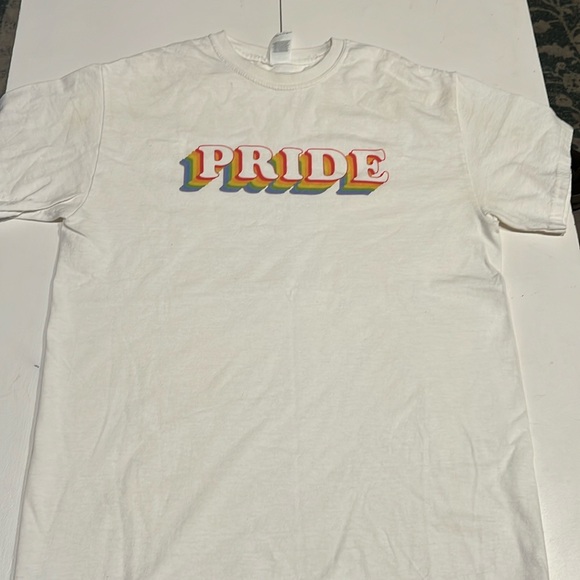 Pride t shirt Y2K  size medium - Picture 1 of 5